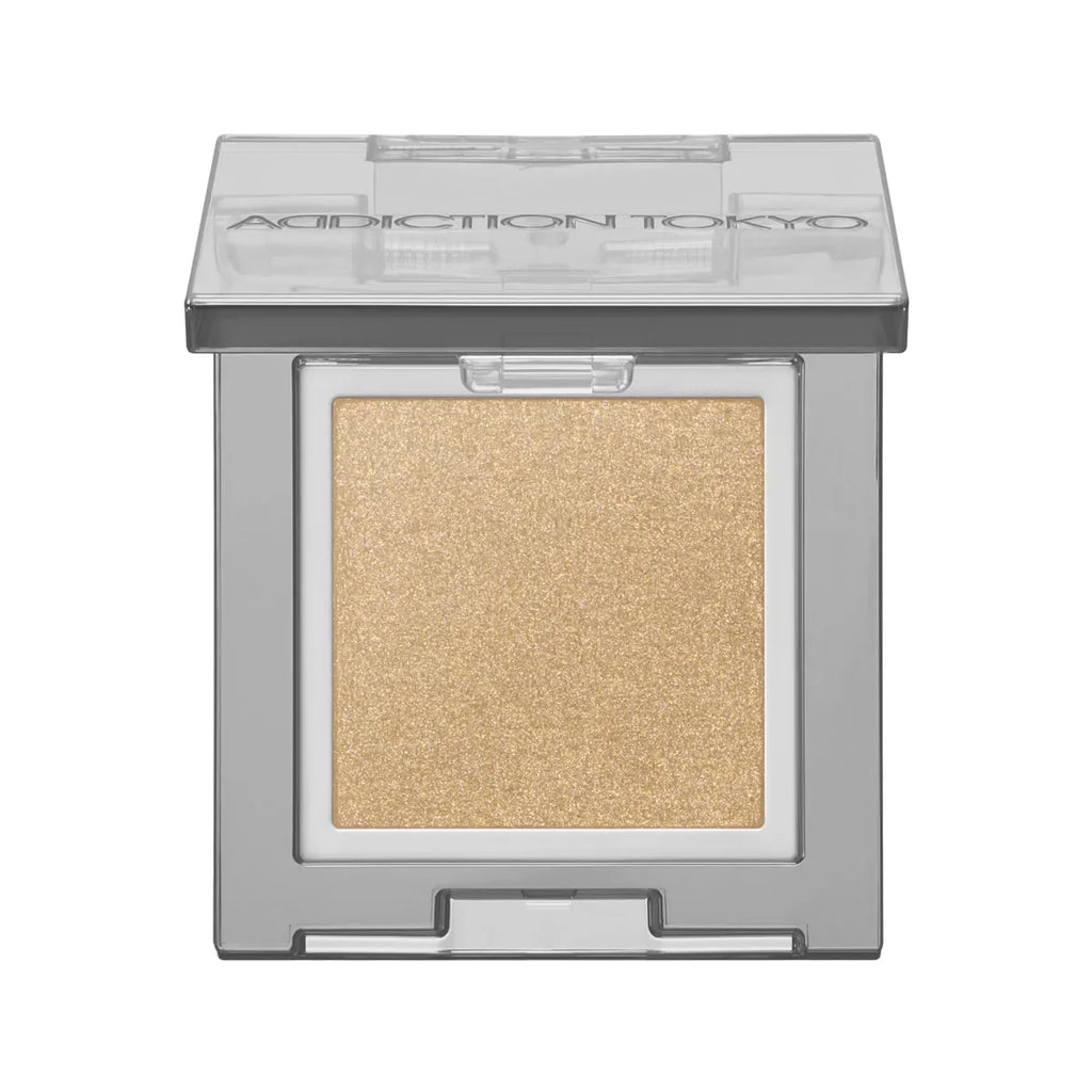 Addiction eyeshadow with pearl finish in mono color for a sophisticated makeup look