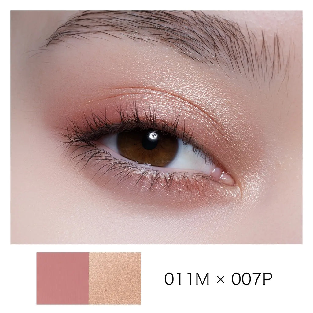 Addiction eyeshadow with pearl finish in mono color for a sophisticated makeup look