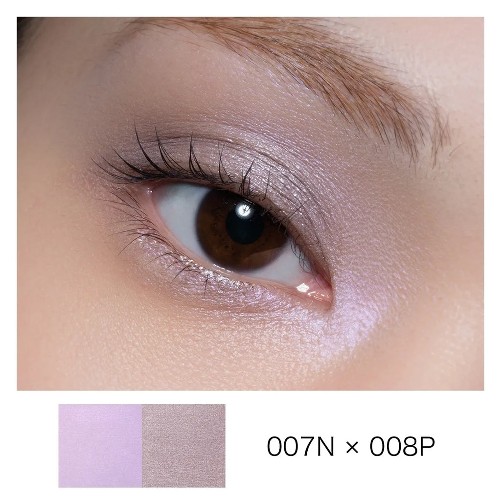Addiction eyeshadow with pearl finish in mono color for a sophisticated makeup look