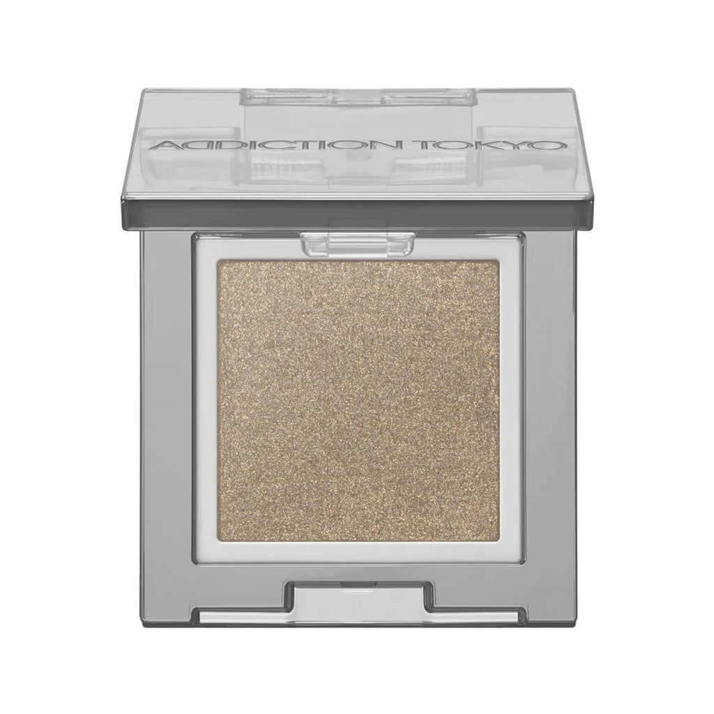 Addiction eyeshadow with pearl finish in mono color for a sophisticated makeup look