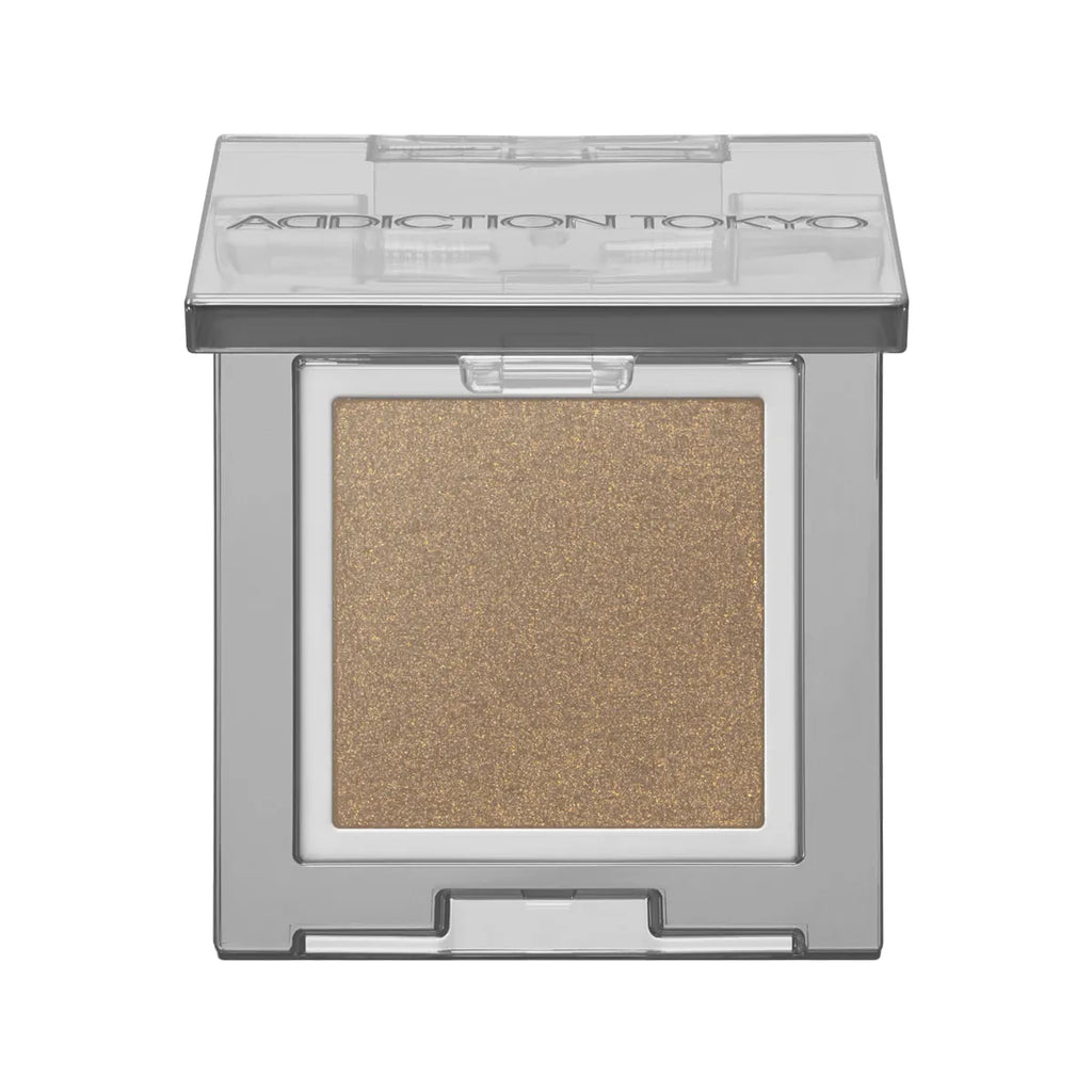Addiction eyeshadow with pearl finish in mono color for a sophisticated makeup look
