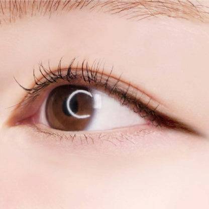 Eye makeup look created with Canmake Creamy Touch Liner, emphasizing a natural and defined lash line with a smooth finish.