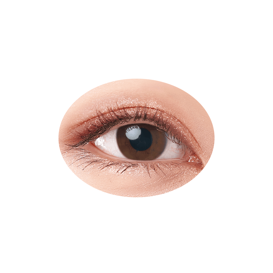 Eye makeup look achieved with Cezanne Beige Tone Eye Shadow, emphasizing eyelid depth with a blend of beige tones and shimmer.