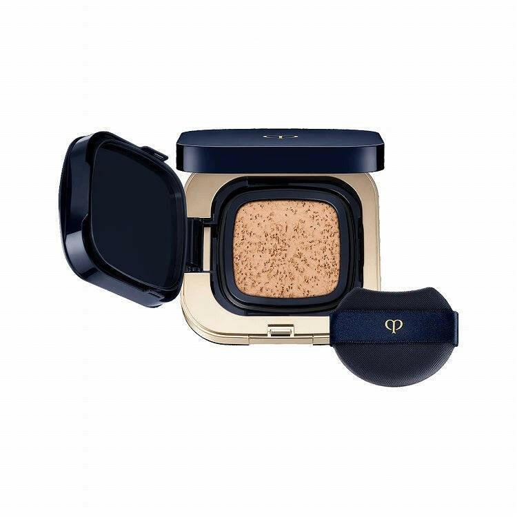 Glow & Hydrate: Clé de Peau Radiant Cushion Foundation