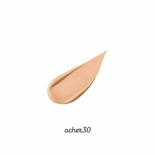 Glow & Hydrate: Clé de Peau Radiant Cushion Foundation