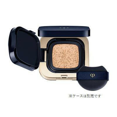 Glow & Hydrate: Clé de Peau Radiant Cushion Foundation