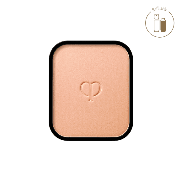 Refillable Clé de Peau Beauté Teint Pouder Éclat Ⅱ foundation pan with an embossed logo, offering a radiant, skin-perfecting finish.
