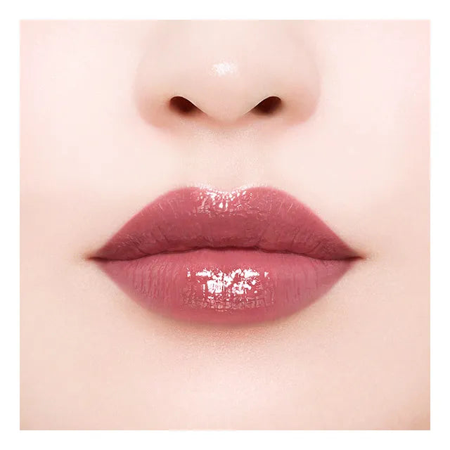 Jill Stuart Lip Lacquer in vibrant shades for a glossy and elegant finish