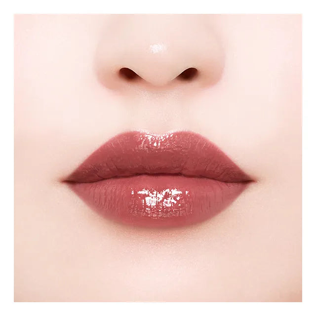 Jill Stuart Lip Lacquer in vibrant shades for a glossy and elegant finish