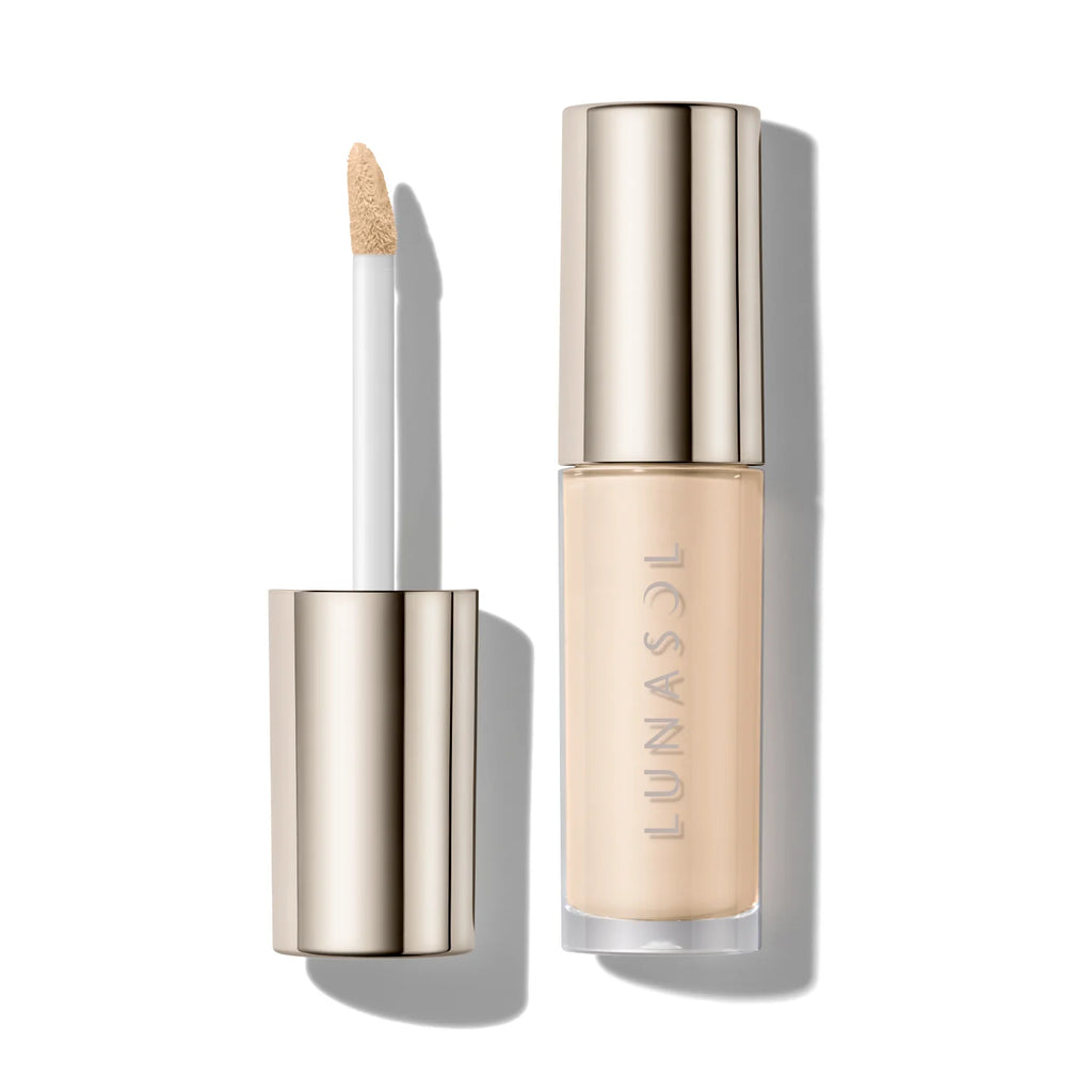 Lunasol correcting liquid for flawless complexion and smooth skin coverage