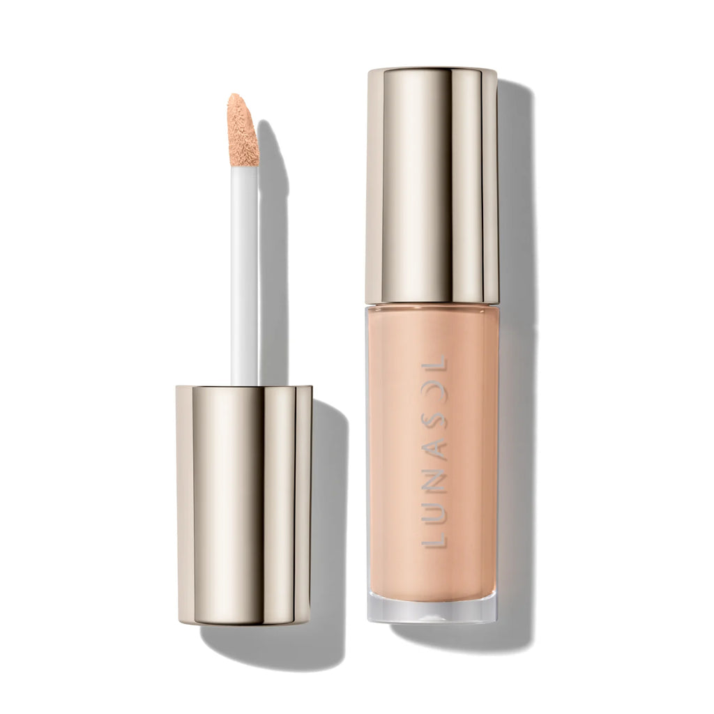 Lunasol correcting liquid for flawless complexion and smooth skin coverage