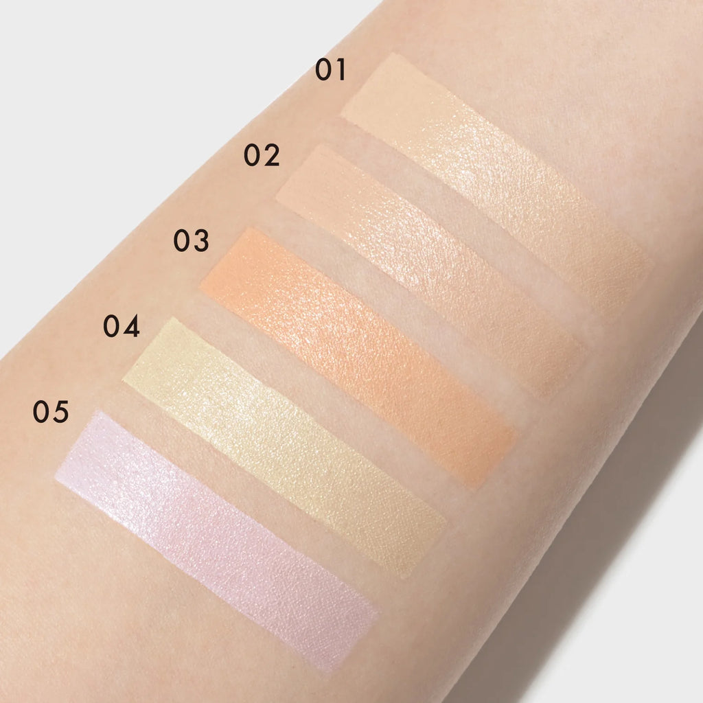 Lunasol correcting liquid for flawless complexion and smooth skin coverage