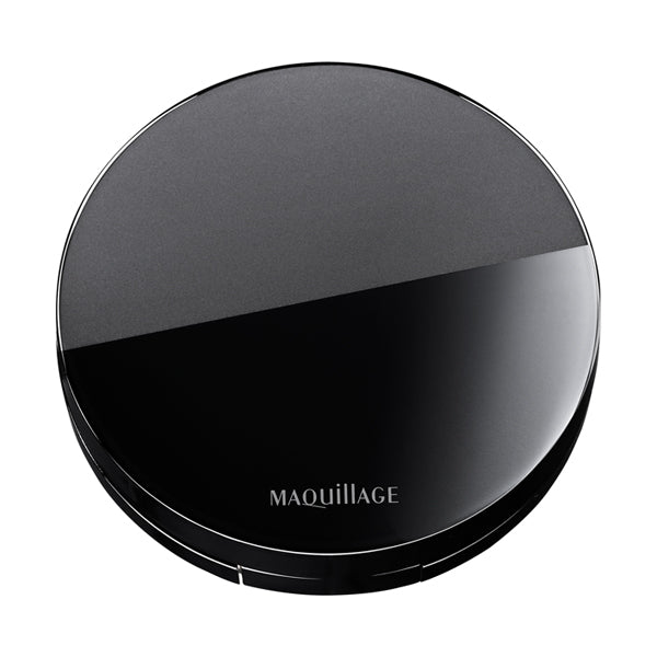 Maquillage cushion foundation compact case in sleek black with a glossy finish. Designed for storing and protecting the cushion foundation refill.
