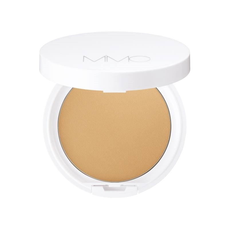 Mineral BB foundation by MiMC offers moist, natural coverage for flawless skin