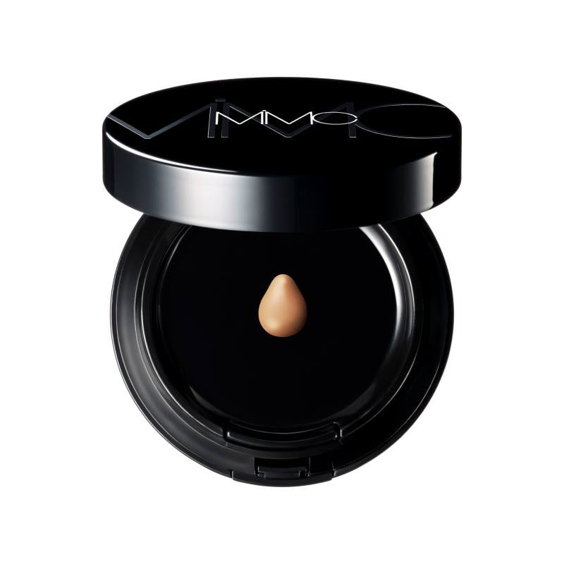 Mineral foundation makeup by MiMC provides natural coverage and enhances skin's healthy glow