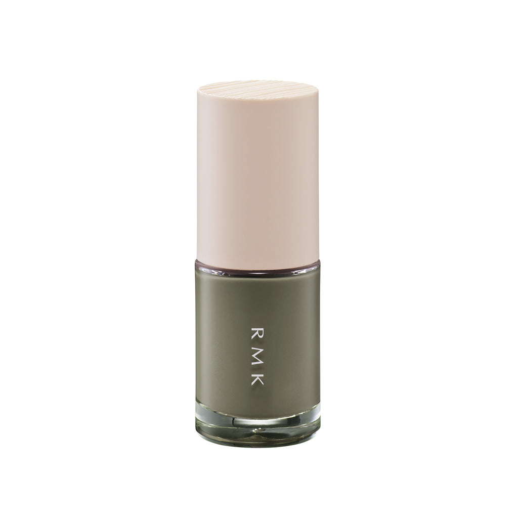 RMK Nail Lacquer 8ml in Cloudy Grey, a light smoky gray shade with subtle blue undertones for a modern and chic nail finish.