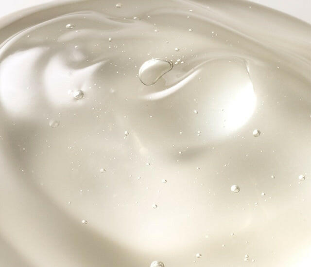 Sensai Clear Gel Cleanser gently removes impurities for a radiant and refreshed complexion