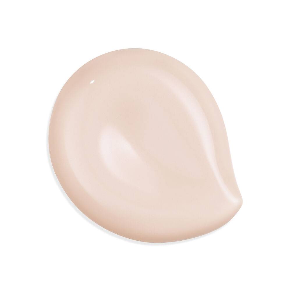 Shiseido Universal Defense Cream swatch showcasing its smooth, lightweight texture. Provides SPF50+ sun protection and anti-aging benefits.
