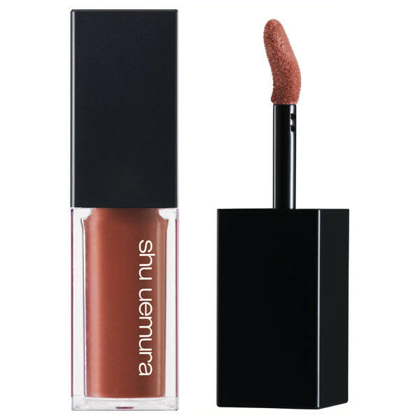 Shu Uemura Kinu cream lip gloss showcasing hydration and vibrant color for a luscious finish.