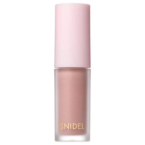 Snidel liquid eyeshadow showcasing a radiant beauty glow for an elegant makeup look