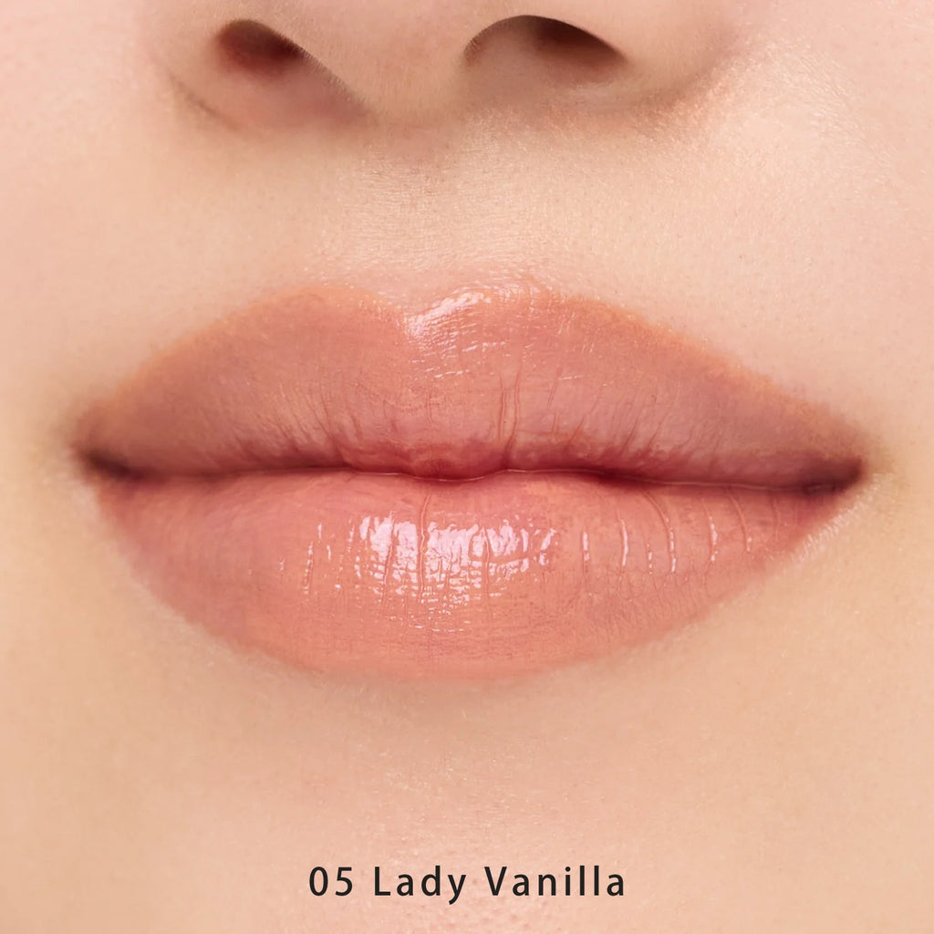 Snidel Beauty Rouge Couture lipstick in elegant packaging, showcasing premium makeup for luxury beauty enthusiasts.
