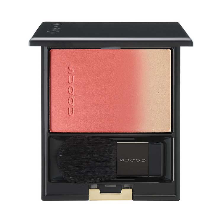 Suqqu Pure Color Blush 7.5g in red-to-beige gradient with brush, offering a natural and vibrant cheek enhancement.