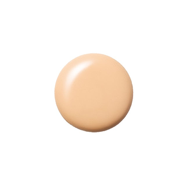 Flawless complexion achieved with THREE foundation, perfect coverage for a natural, radiant finish