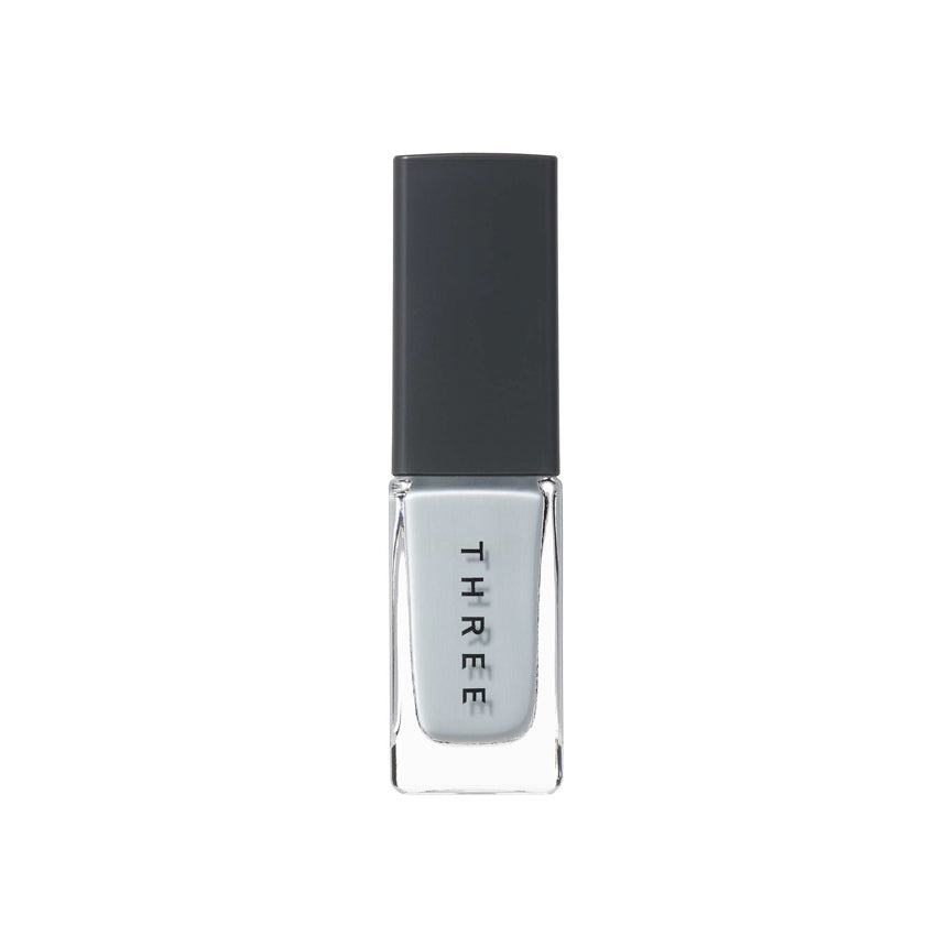 Three Nail Lacquer 7ml in soft light gray shade, perfect for minimalist and elegant nail looks. Part of Tokyo Beauty Box collection.