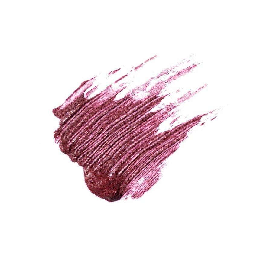 THREE Mascara enhancing eyelashes with long-lasting volume and definition for a refined makeup look