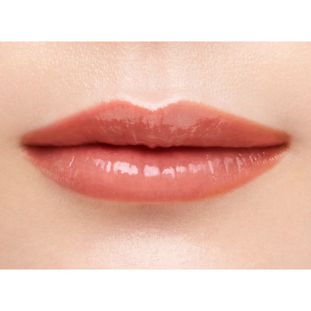 Luxury Inoui lipstick showcasing vibrant color and smooth texture for a flawless finish