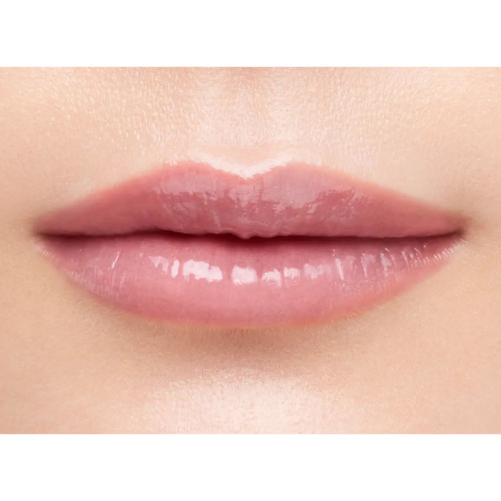 Luxury Inoui lipstick showcasing vibrant color and smooth texture for a flawless finish