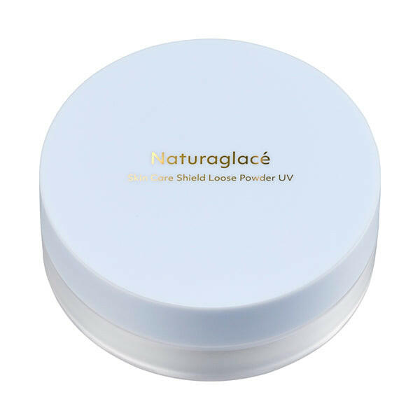 Brighten and protect your skin with Naturaglacé Loose Powder UV 7g, offering natural sun defense and radiant finish