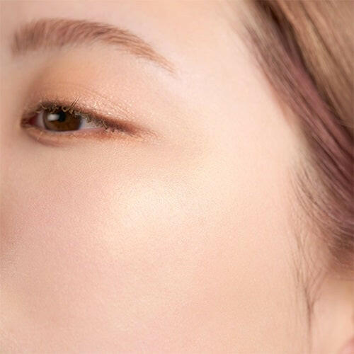 Petal Float Blush by to/one, elegant rosy pink makeup for a natural, radiant glow, cruelty-free and vegan formula.