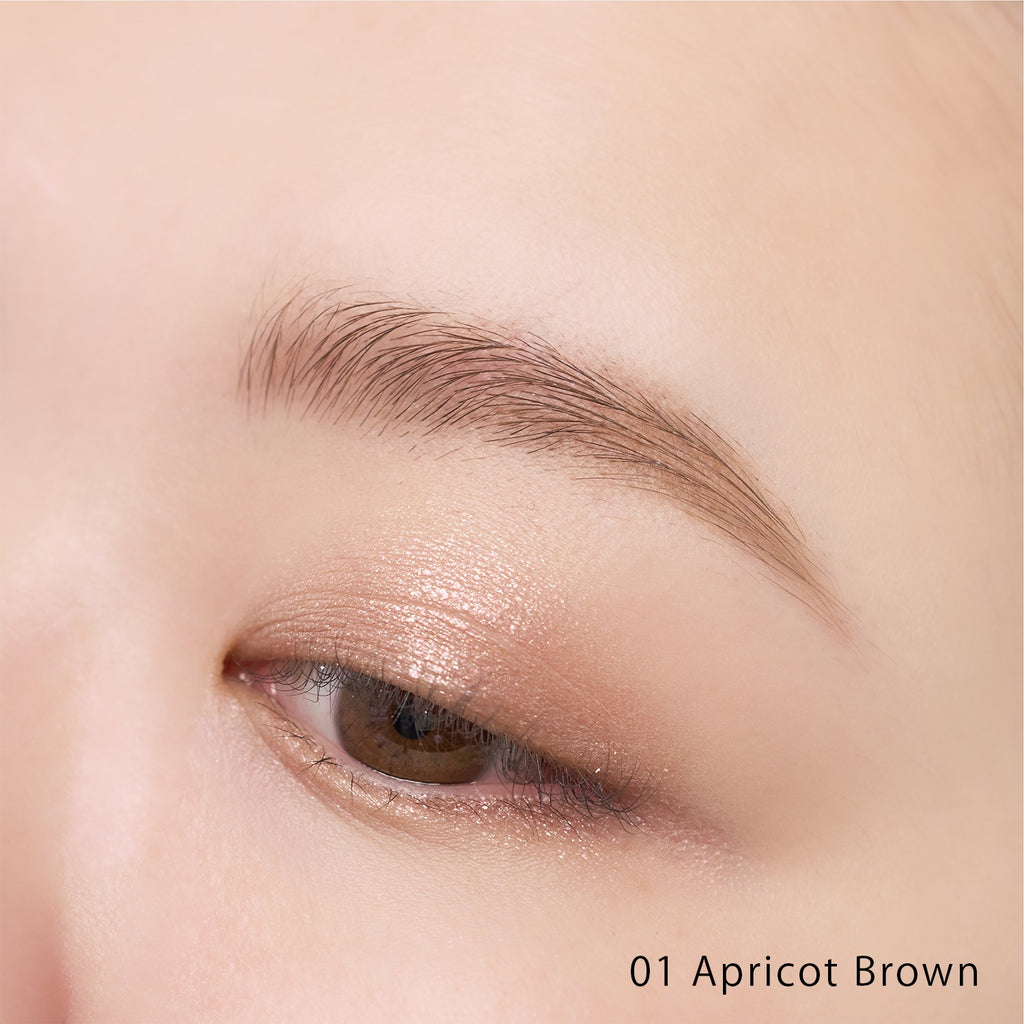 Elegant petal-shaped eyebrow design enhanced with natural bio-eyeshadow for a sophisticated look